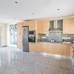 Villa Dv1