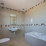 Villa Dv1 *