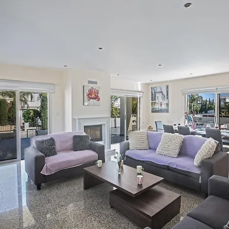 Villa Dv1 *
